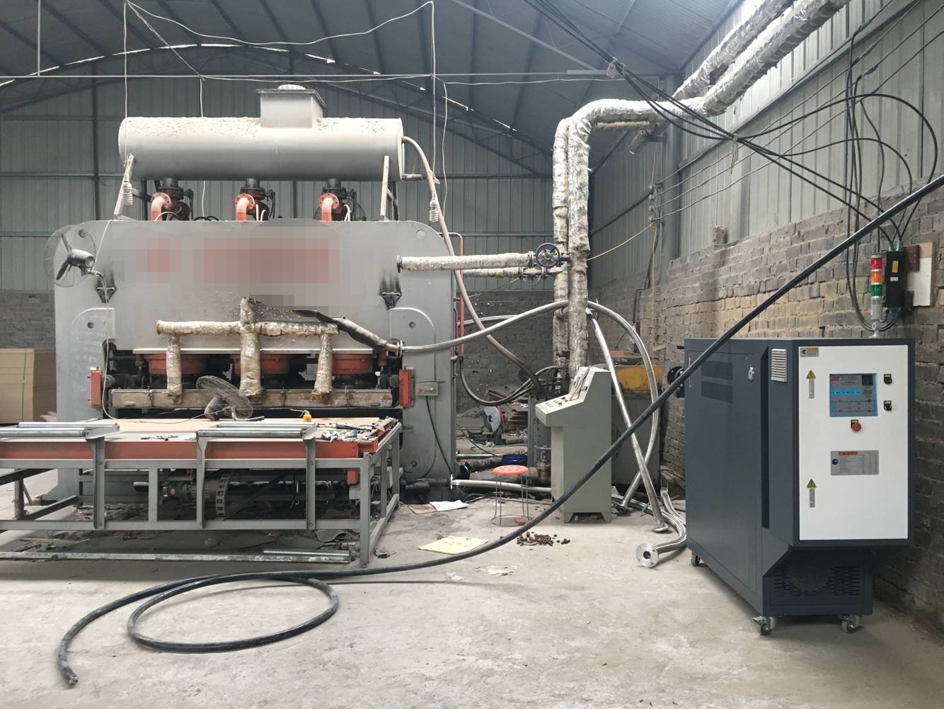 貼面熱壓機(jī)油加熱器 貼面熱壓機(jī)油加熱器